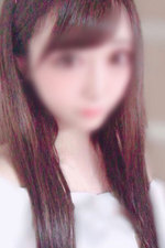 エミ(19)