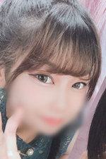 アキナ(19)